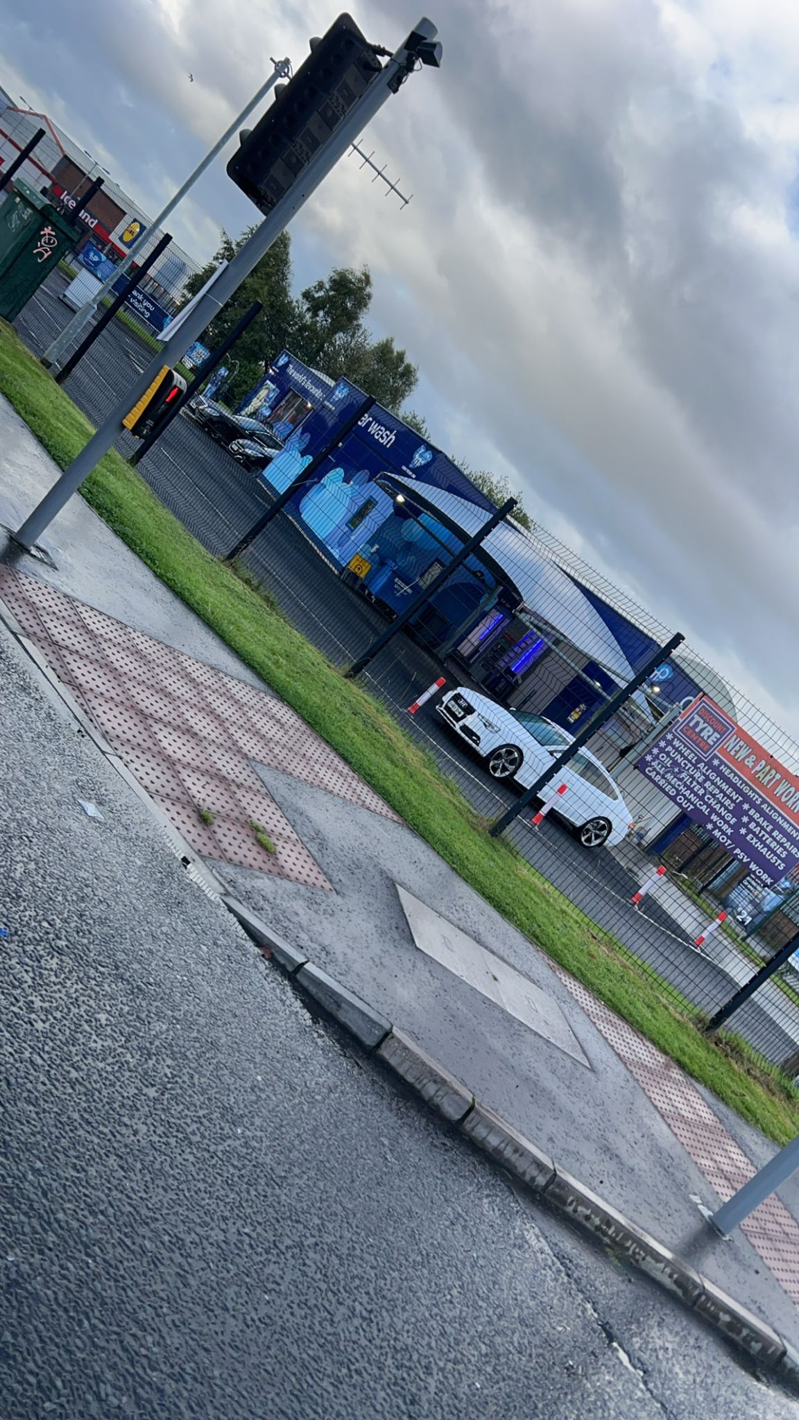 IMO Car Wash Londonderry